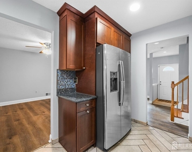 34 Sassafras Court - Photo Thumbnail 9