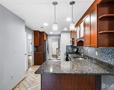 34 Sassafras Court - Photo Thumbnail 8