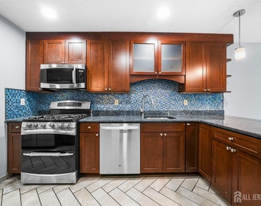 34 Sassafras Court - Photo Thumbnail 7
