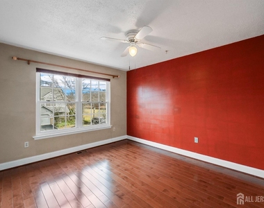 34 Sassafras Court - Photo Thumbnail 15