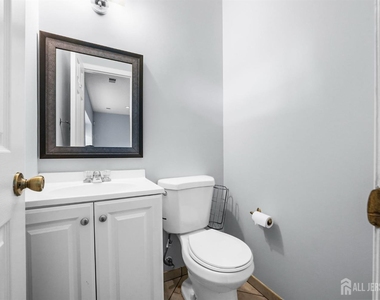 34 Sassafras Court - Photo Thumbnail 11