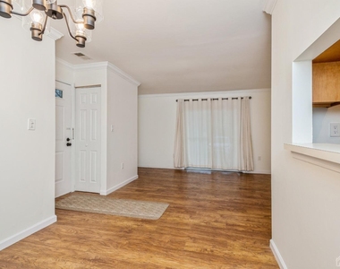 101 Quince Court - Photo Thumbnail 11