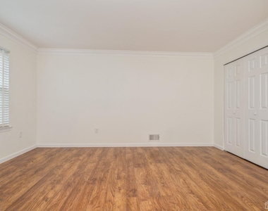 101 Quince Court - Photo Thumbnail 13