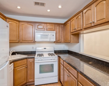 101 Quince Court - Photo Thumbnail 6