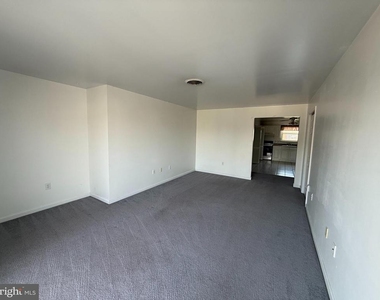 23 Taft Avenue - Photo Thumbnail 1