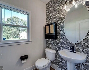 7 Limox Lane - Photo Thumbnail 13