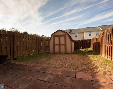10502 Guilderland Court - Photo Thumbnail 14