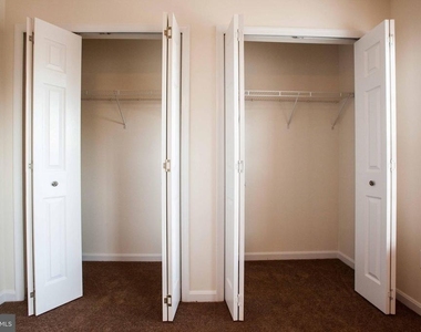 10502 Guilderland Court - Photo Thumbnail 7