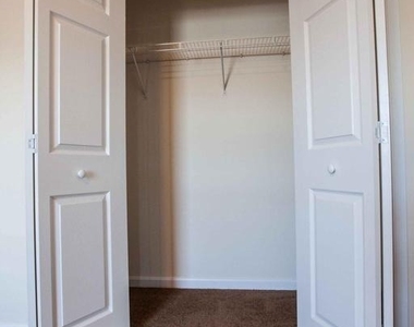 10502 Guilderland Court - Photo Thumbnail 9