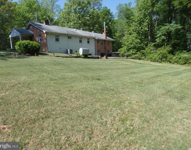 9517 Brock Road - Photo Thumbnail 15