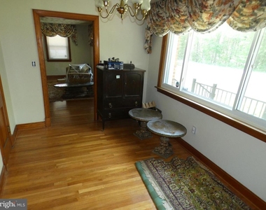 9517 Brock Road - Photo Thumbnail 12