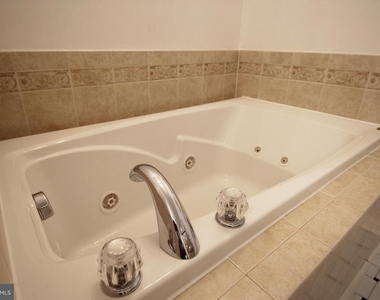 2415 Rainswood Lane - Photo Thumbnail 22