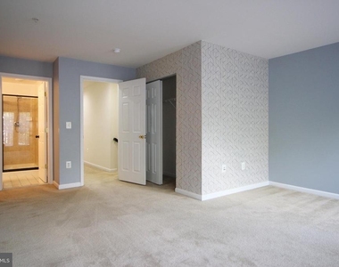 2415 Rainswood Lane - Photo Thumbnail 11