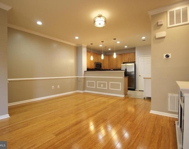 2415 Rainswood Lane - Photo Thumbnail 4