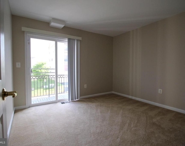 2415 Rainswood Lane - Photo Thumbnail 17