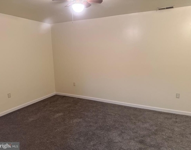 2366 Soft Wind Court - Photo Thumbnail 9