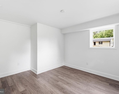 5388 Dumfries Road - Photo Thumbnail 18