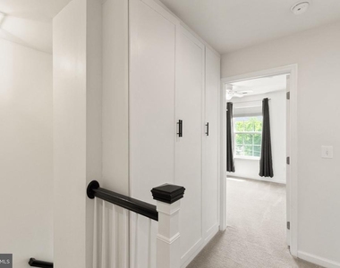 36 Madison Street - Photo Thumbnail 16