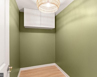 36 Madison Street - Photo Thumbnail 6