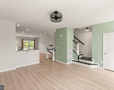 36 Madison Street - Photo Thumbnail 9