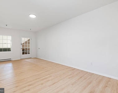 207 S Patrick Street - Photo Thumbnail 3
