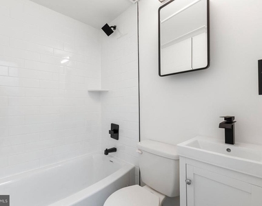 207 S Patrick Street - Photo Thumbnail 5