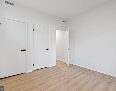 207 S Patrick Street - Photo Thumbnail 7