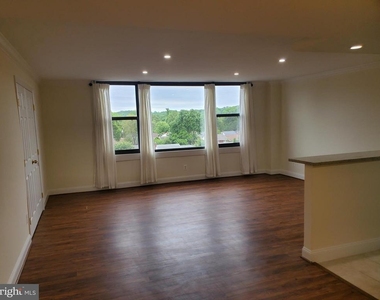 4600 Duke Street - Photo Thumbnail 2