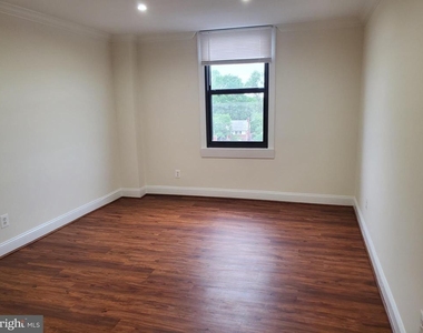 4600 Duke Street - Photo Thumbnail 10