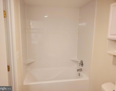 4600 Duke Street - Photo Thumbnail 8