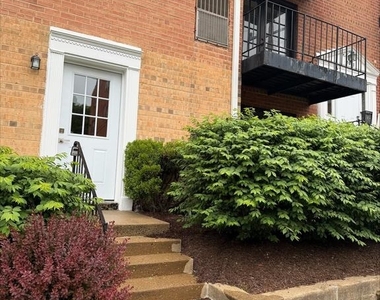 5931 Quantrell Avenue - Photo Thumbnail 12