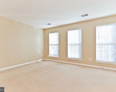409 Cameron Station Boulevard - Photo Thumbnail 11