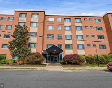 1200 S Arlington Ridge Road - Photo Thumbnail 23
