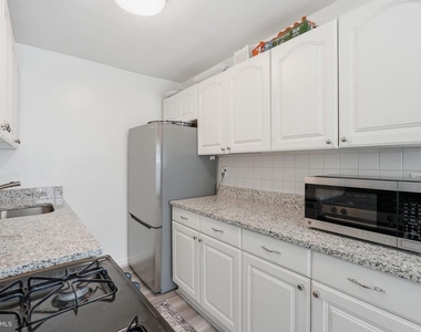 1200 S Arlington Ridge Road - Photo Thumbnail 12