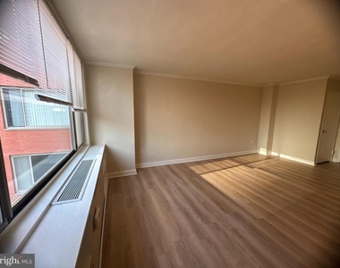 1111 Arlington Boulevard - Photo Thumbnail 18