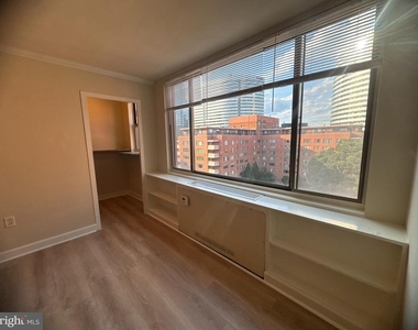 1111 Arlington Boulevard - Photo Thumbnail 21