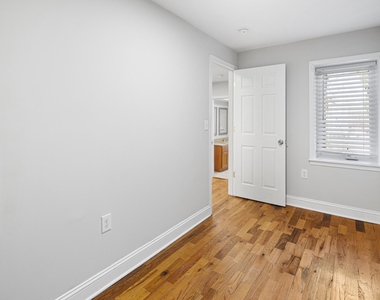 1609 W Stiles Street - Photo Thumbnail 18