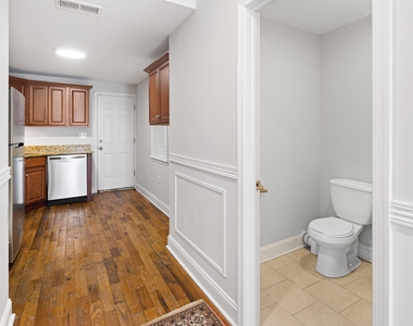 1609 W Stiles Street - Photo Thumbnail 5