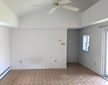 7524 Whitaker Avenue - Photo Thumbnail 16