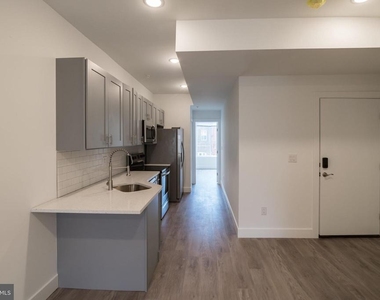 1709 Snyder Avenue - Photo Thumbnail 5