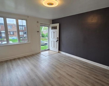 3342 Ashville Street - Photo Thumbnail 4