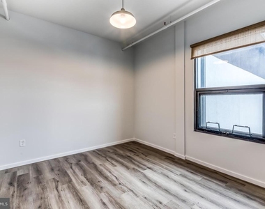 4800 Brown Street - Photo Thumbnail 15