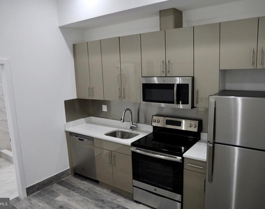 1231 Vine Street - Photo Thumbnail 6