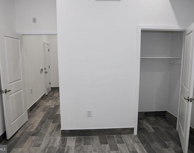 1231 Vine Street - Photo Thumbnail 12