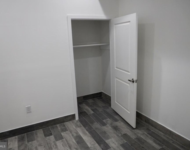 1231 Vine Street - Photo Thumbnail 17
