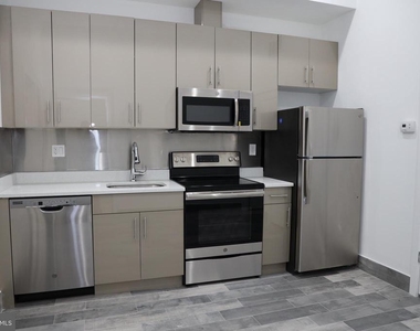 1231 Vine Street - Photo Thumbnail 2