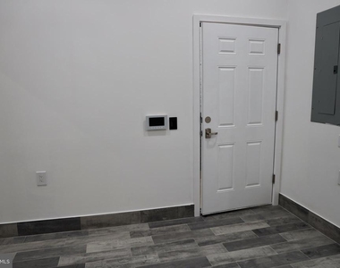1231 Vine Street - Photo Thumbnail 27