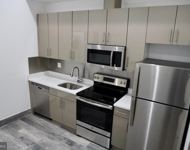 1231 Vine Street - Photo Thumbnail 8