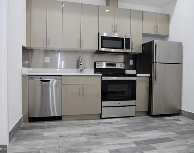 1231 Vine Street - Photo Thumbnail 3