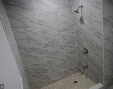 1231 Vine Street - Photo Thumbnail 23